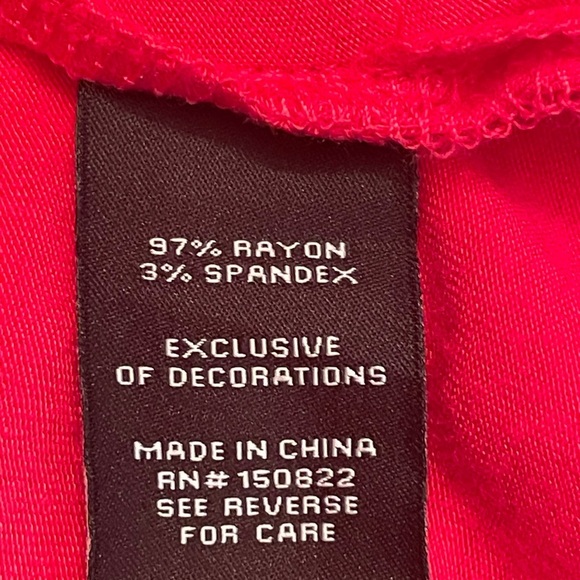 NWOT Zoe +phoebe hot pink top, size small - Picture 6 of 6